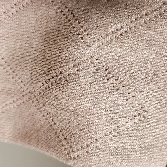 Women's Cream 3 Button-Up Sweater. Size Large. Excelent - Picture 3 of 5